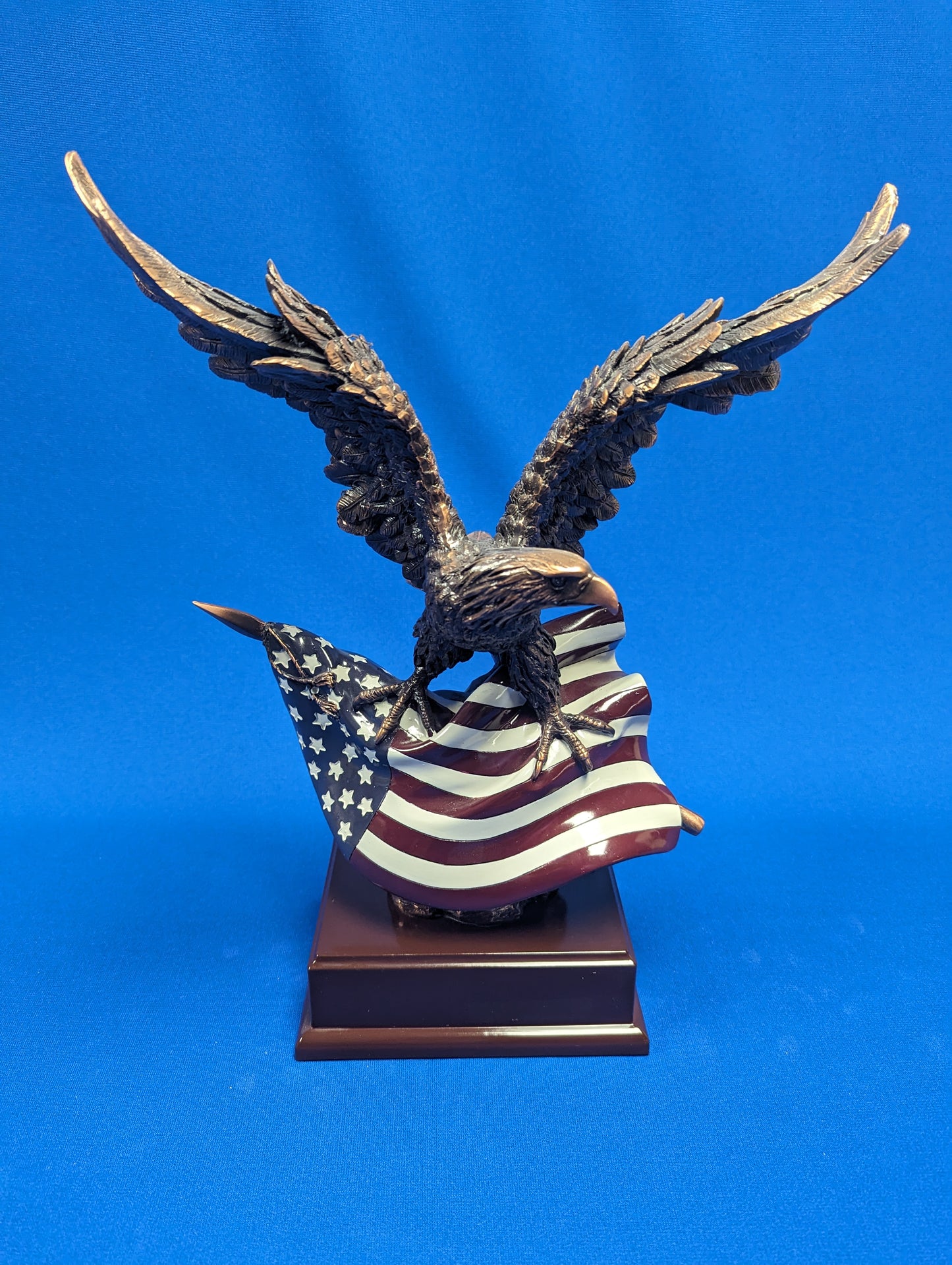 Large Eagle on Flag with Base
