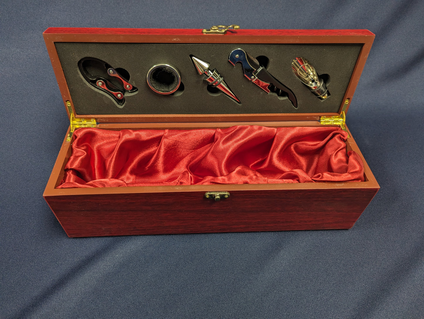 Wine box with satin liner