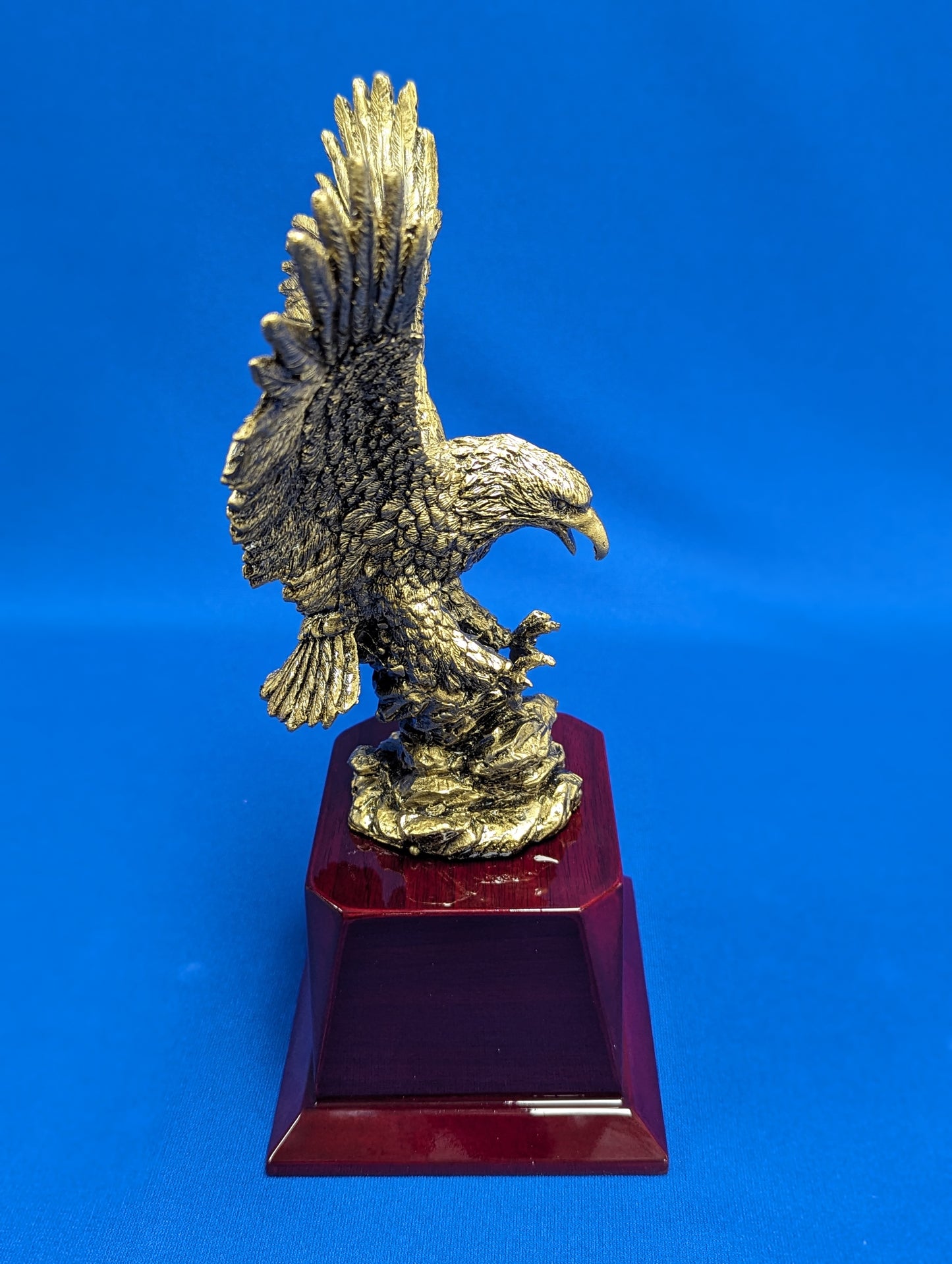 Eagle Landing on Wood 12" Resin Statue