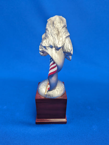 8.5" Eagle Head with Flag