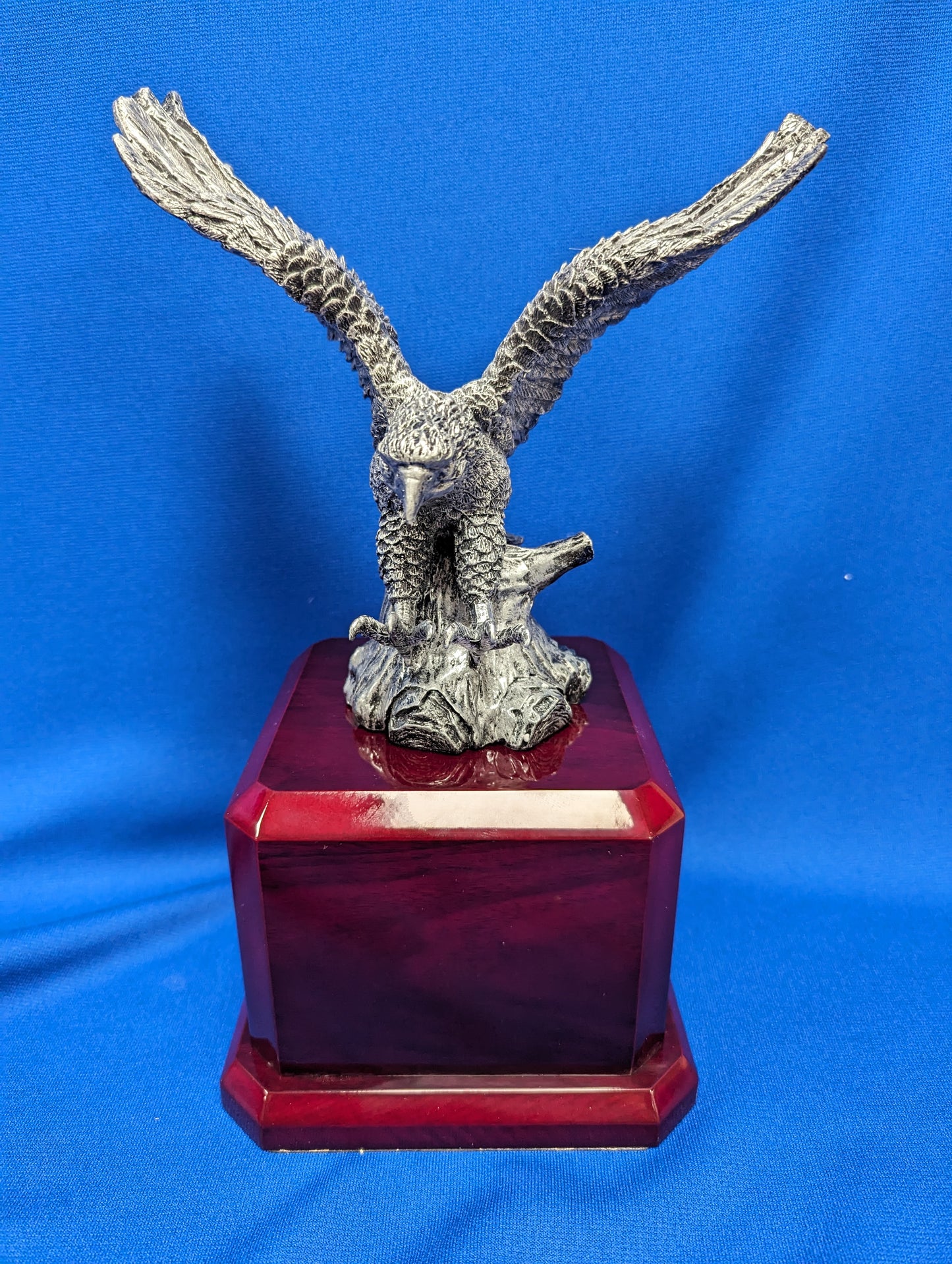 7 1/4 Inch Antique Metallic Silver Eagle