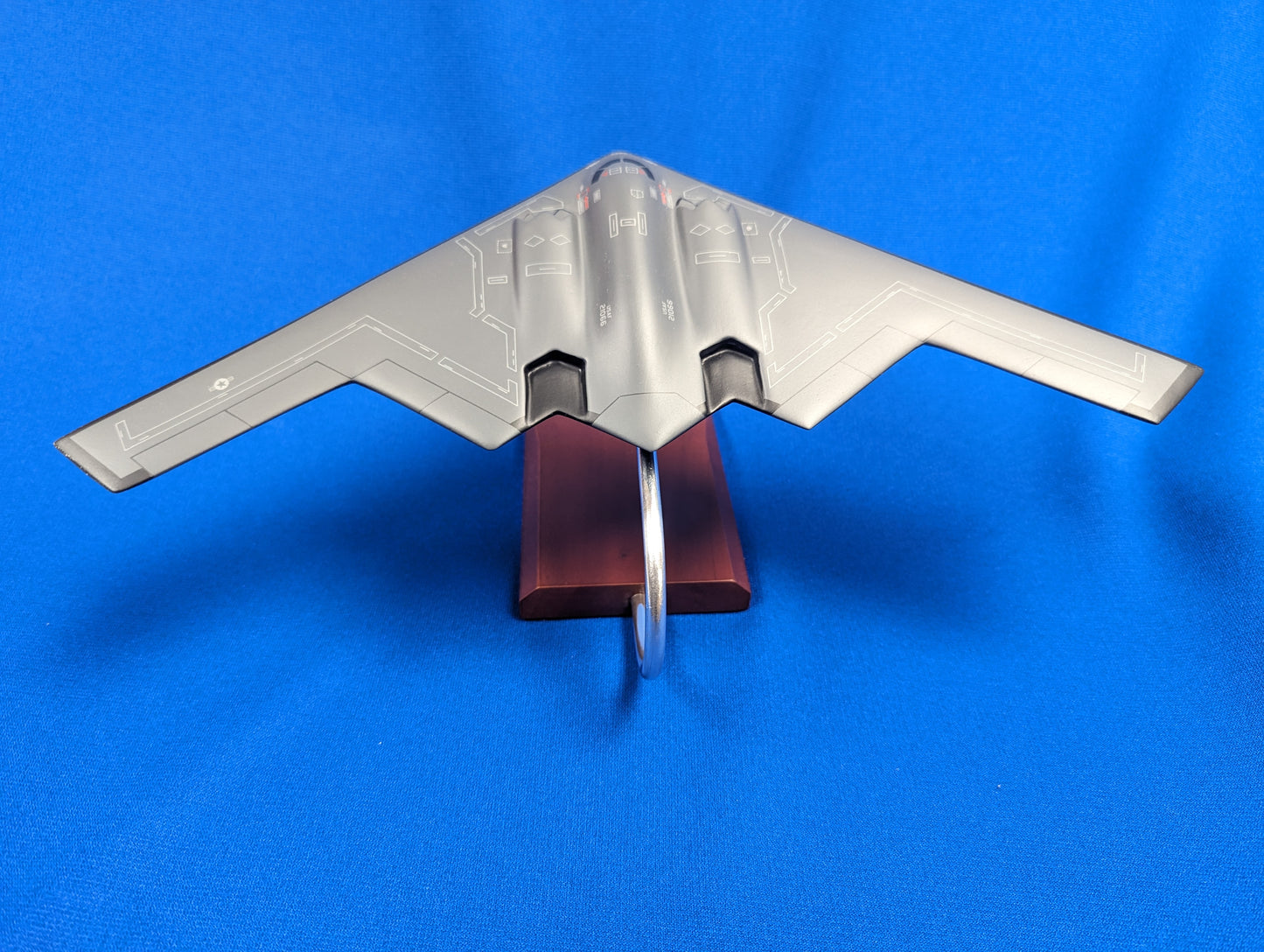 B-2 Stealth Bomber 1/150 Model