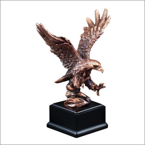 Eagle Resin Statue Landing 7.5"